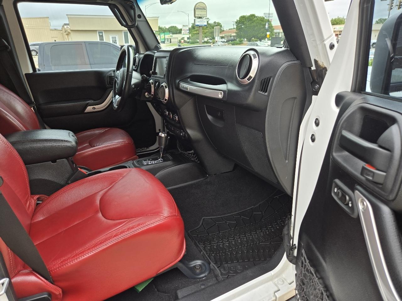Jeep Wrangler Unlimited Rubicon 4WD 2013