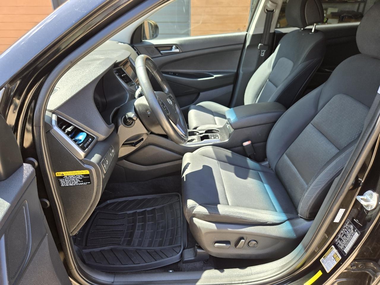 Hyundai Tucson Sport 4D SUV FWD 2016