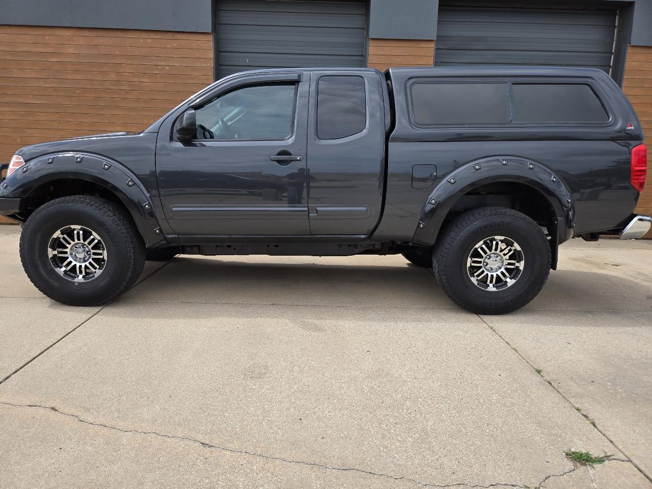 Nissan Frontier LE King Cab 4WD 2010