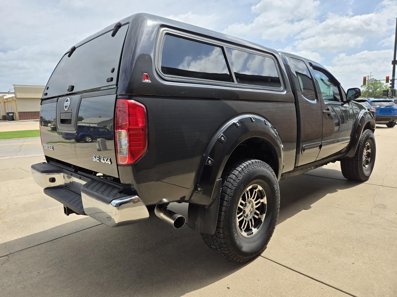 Nissan Frontier LE King Cab 4WD 2010
