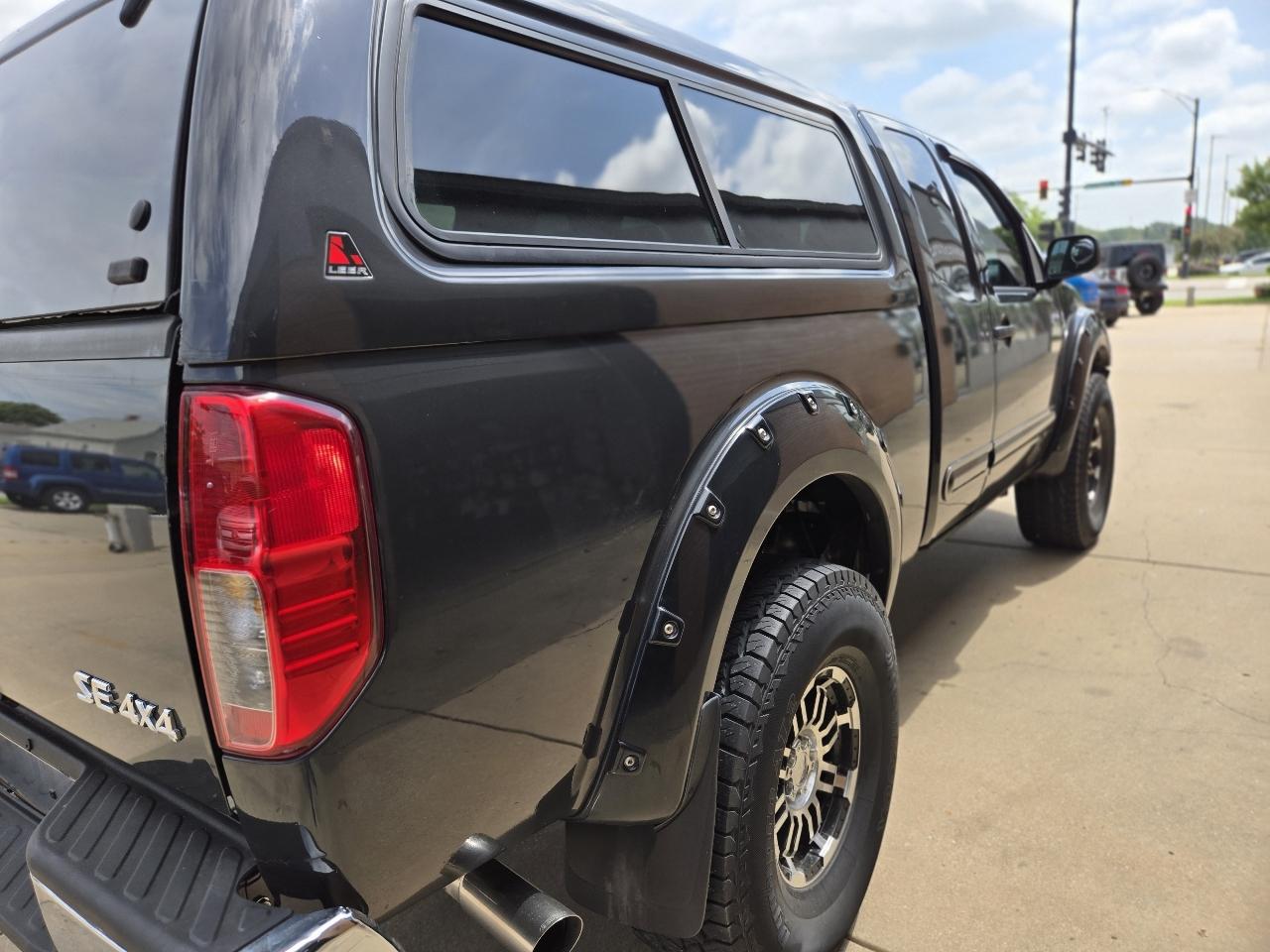 Nissan Frontier LE King Cab 4WD 2010