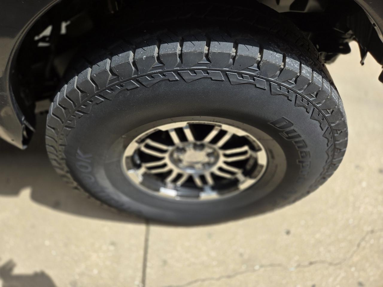 Nissan Frontier LE King Cab 4WD 2010