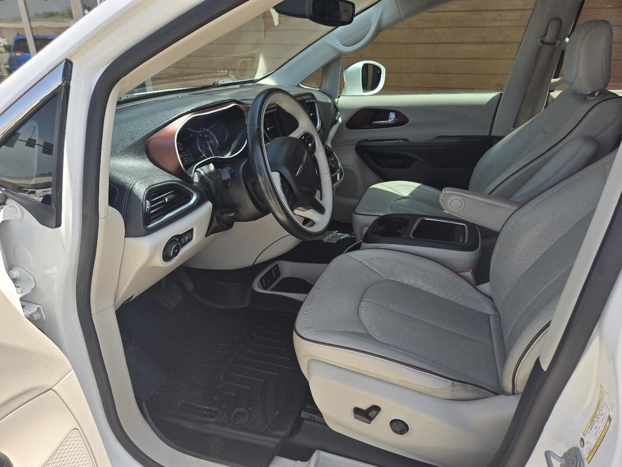 Chrysler Pacifica Limited 2020