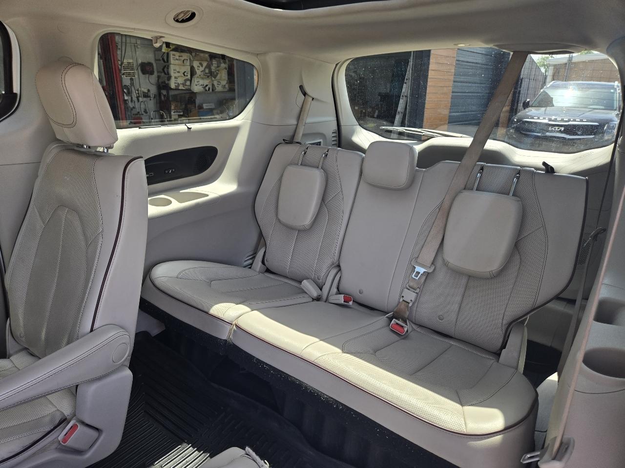 Chrysler Pacifica Limited 2020