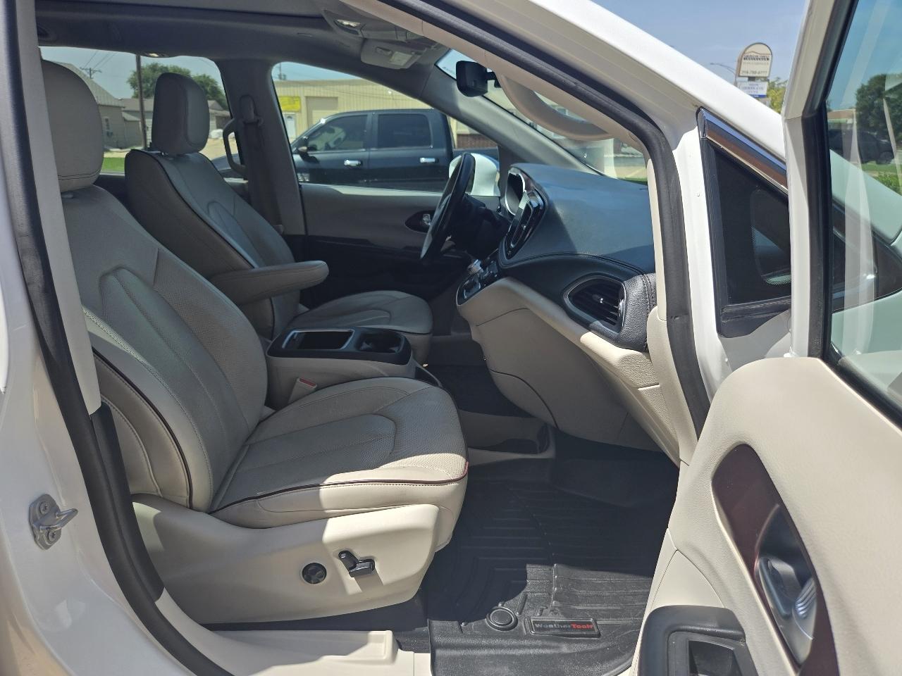 Chrysler Pacifica Limited 2020