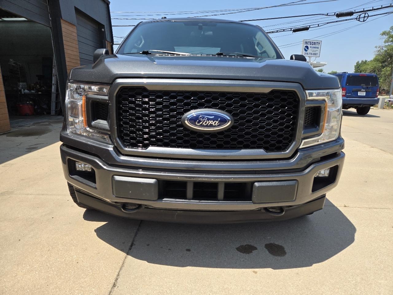 Ford F-150 4WD SuperCrew 145" STX 2019