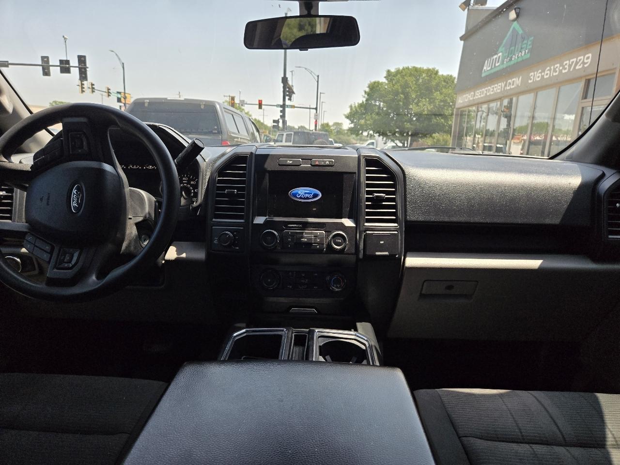 Ford F-150 4WD SuperCrew 145" STX 2019