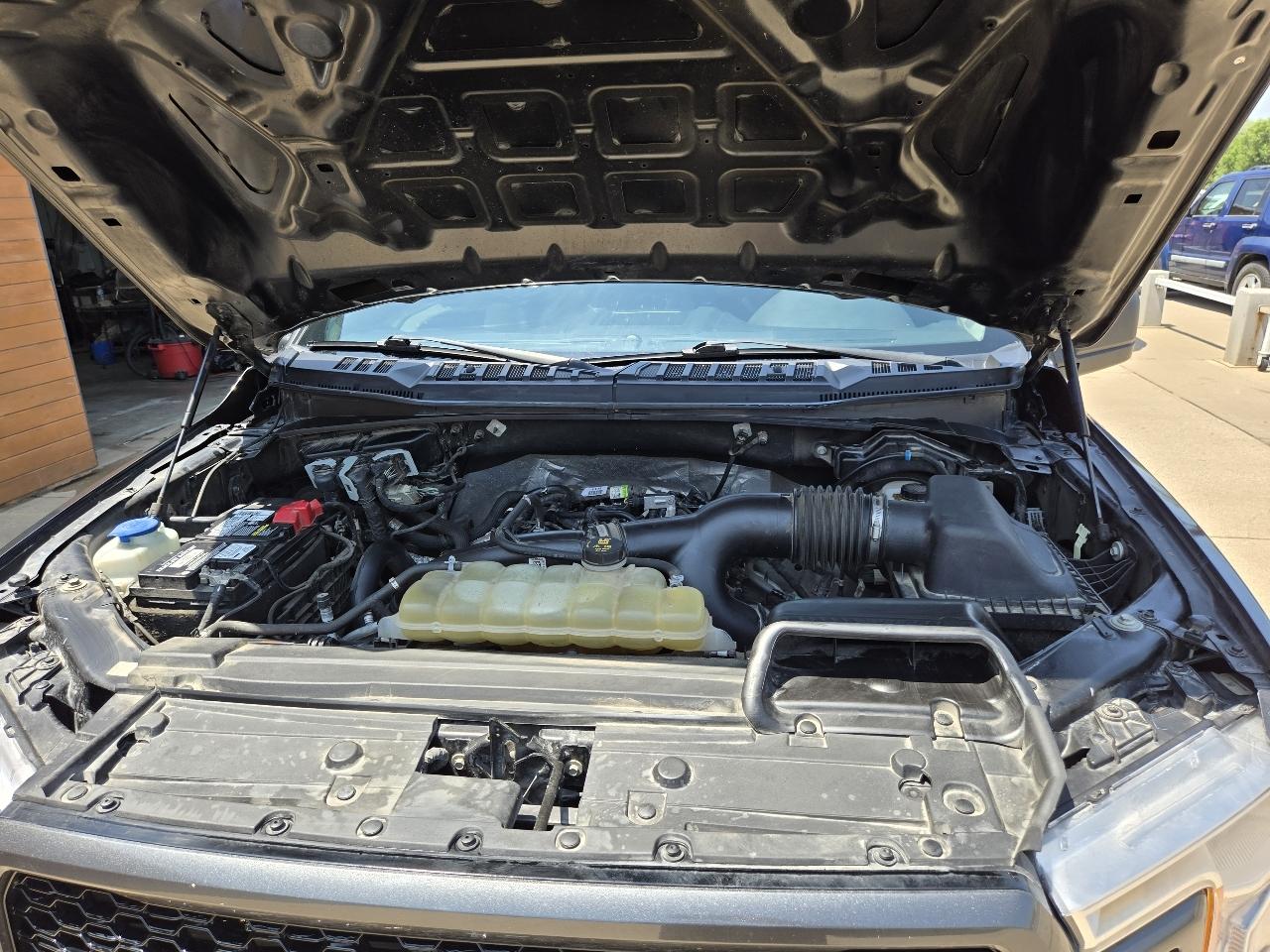 Ford F-150 4WD SuperCrew 145" STX 2019