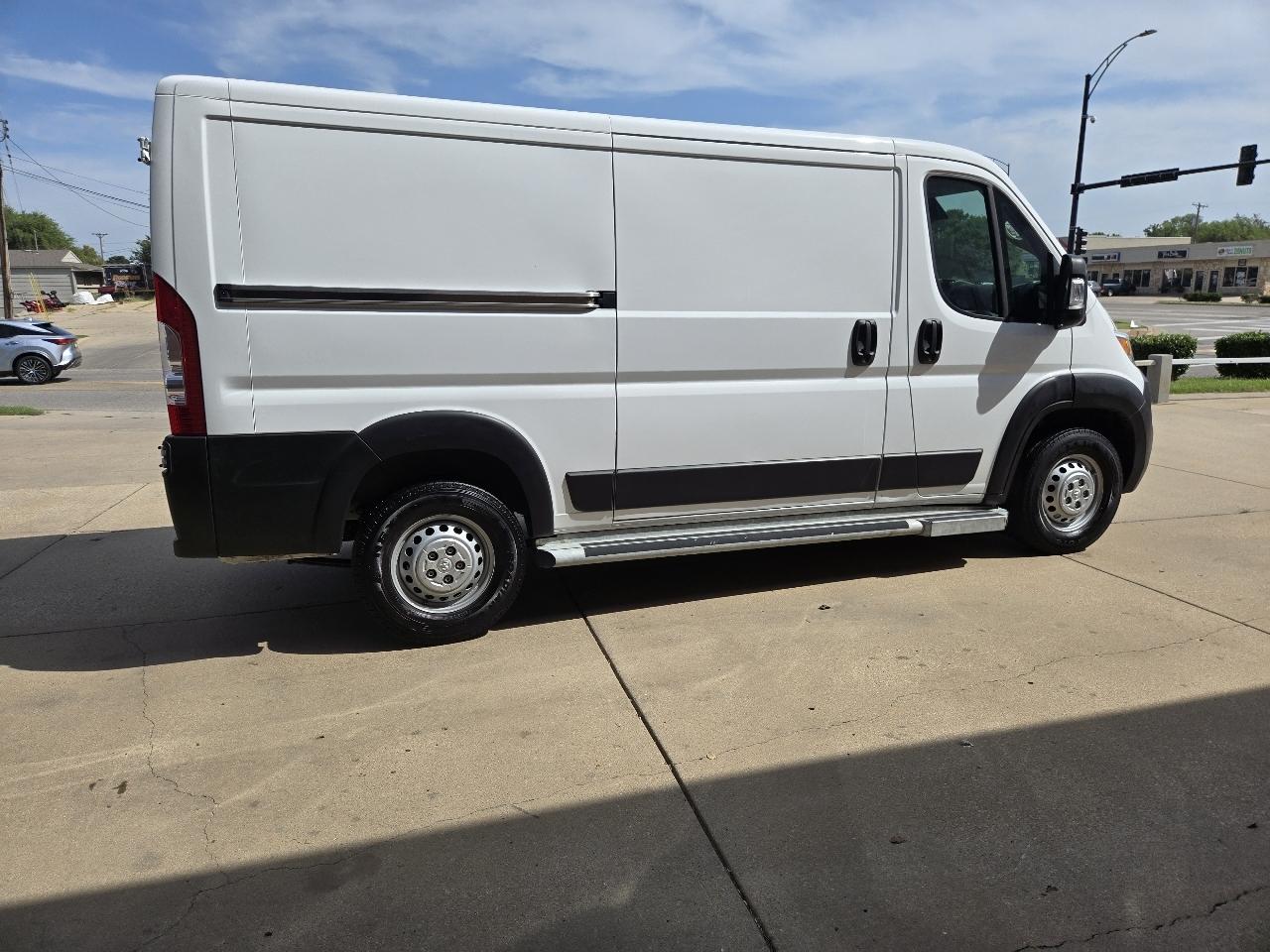 RAM Promaster 2500 Low Roof 2025