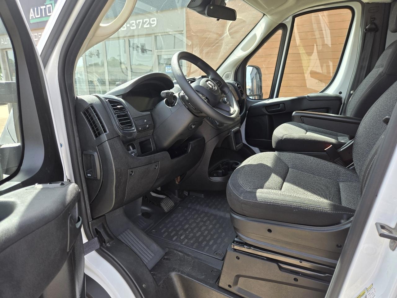 RAM Promaster 2500 Low Roof 2025