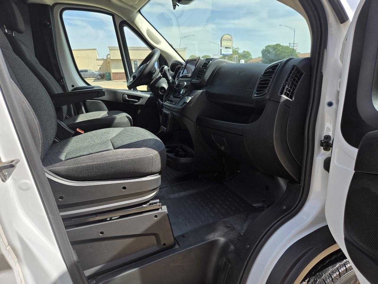 RAM Promaster 2500 Low Roof 2025