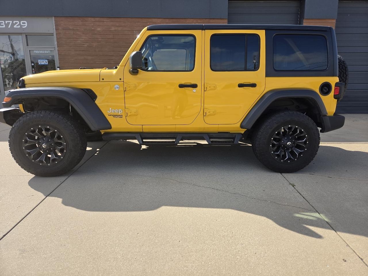 Jeep Wrangler Unlimited Sport 2019