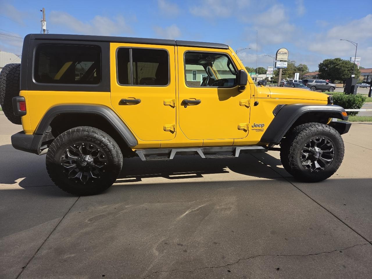 Jeep Wrangler Unlimited Sport 2019