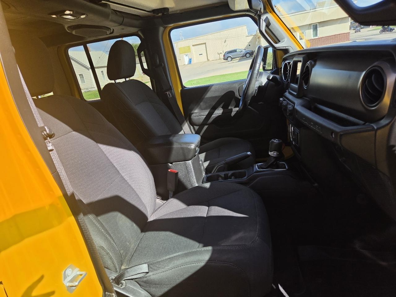 Jeep Wrangler Unlimited Sport 2019