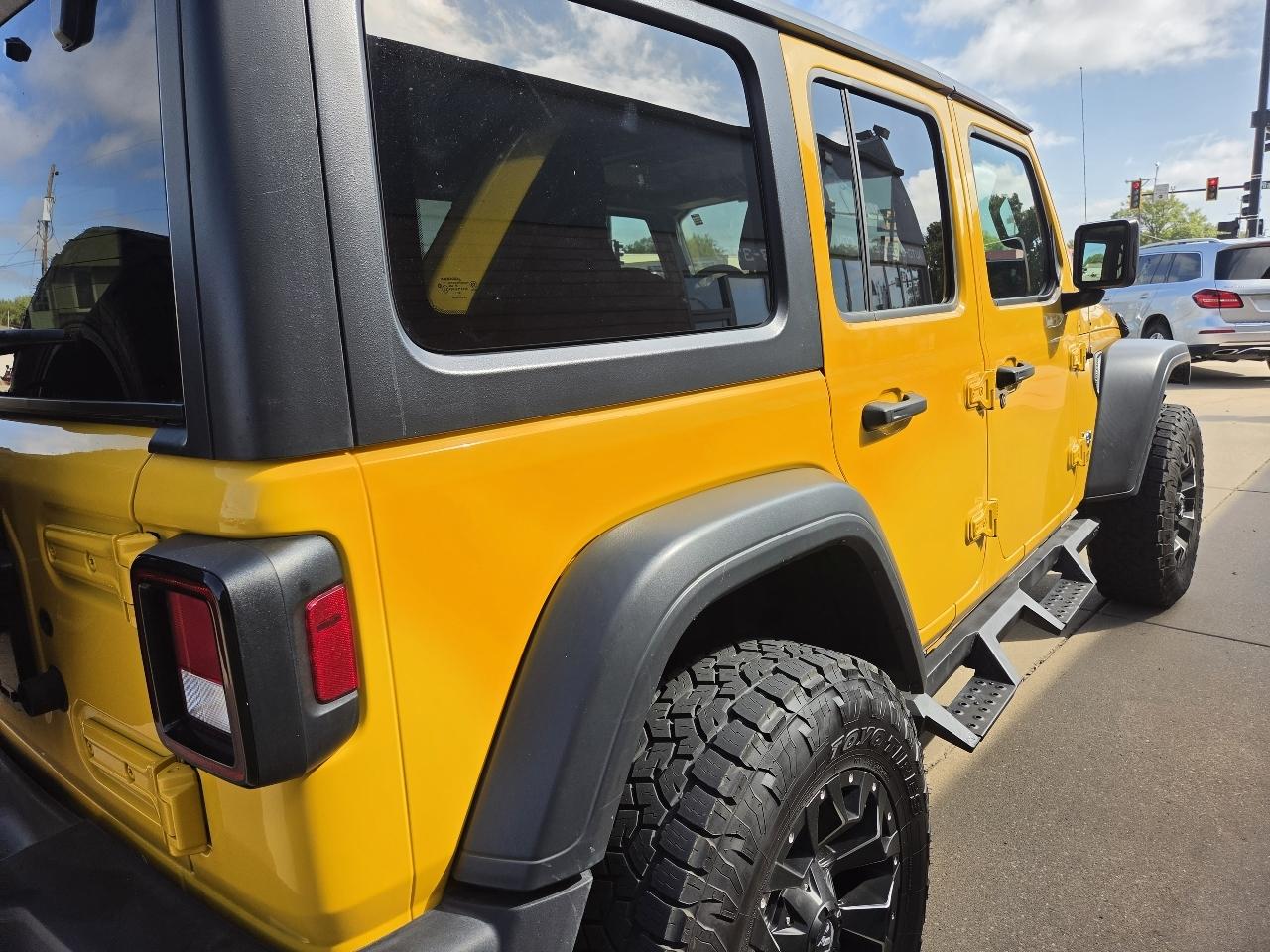 Jeep Wrangler Unlimited Sport 2019