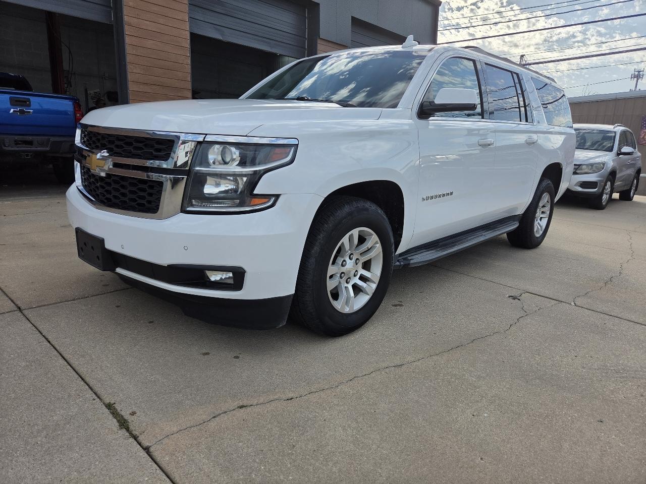 Chevrolet Suburban LT 4WD 2018