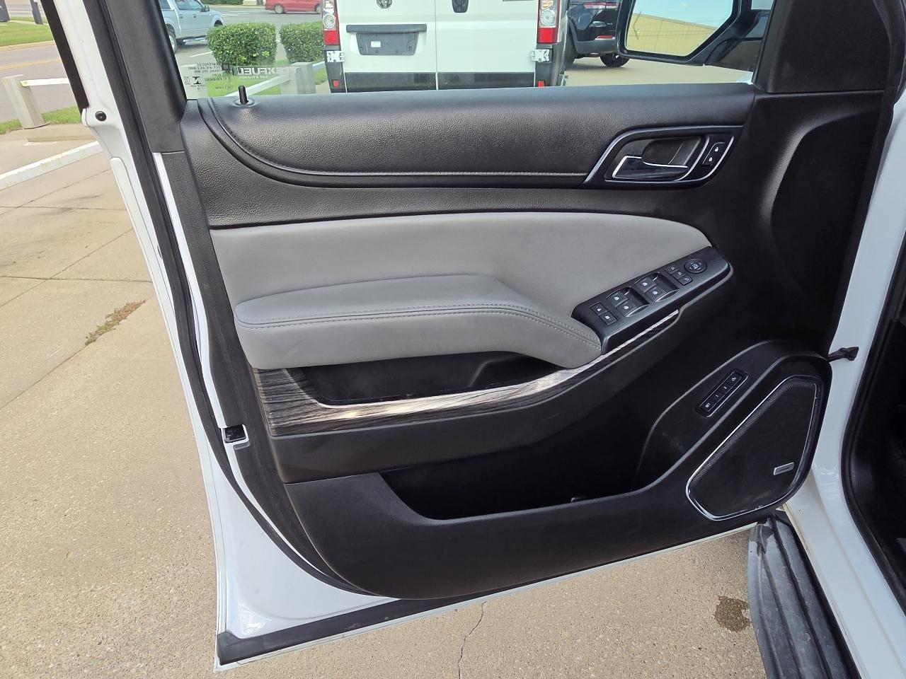 Chevrolet Suburban LT 4WD 2018
