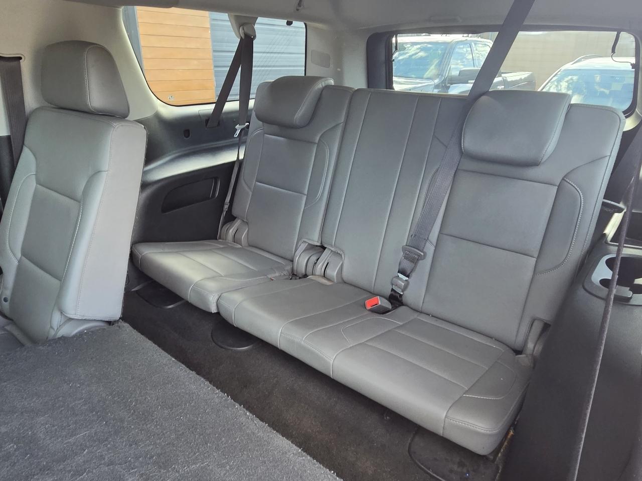 Chevrolet Suburban LT 4WD 2018