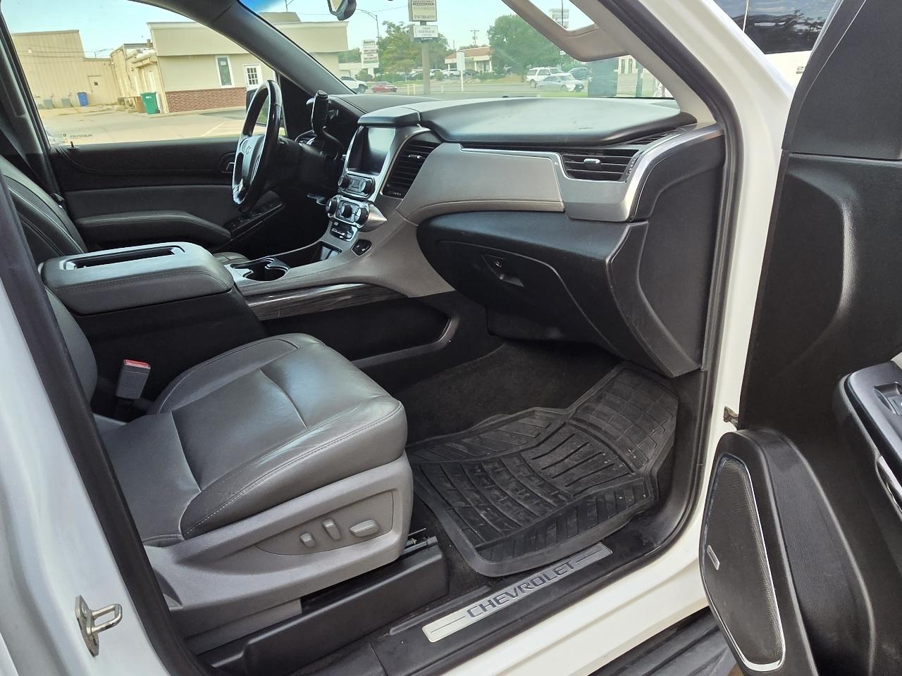 Chevrolet Suburban LT 4WD 2018