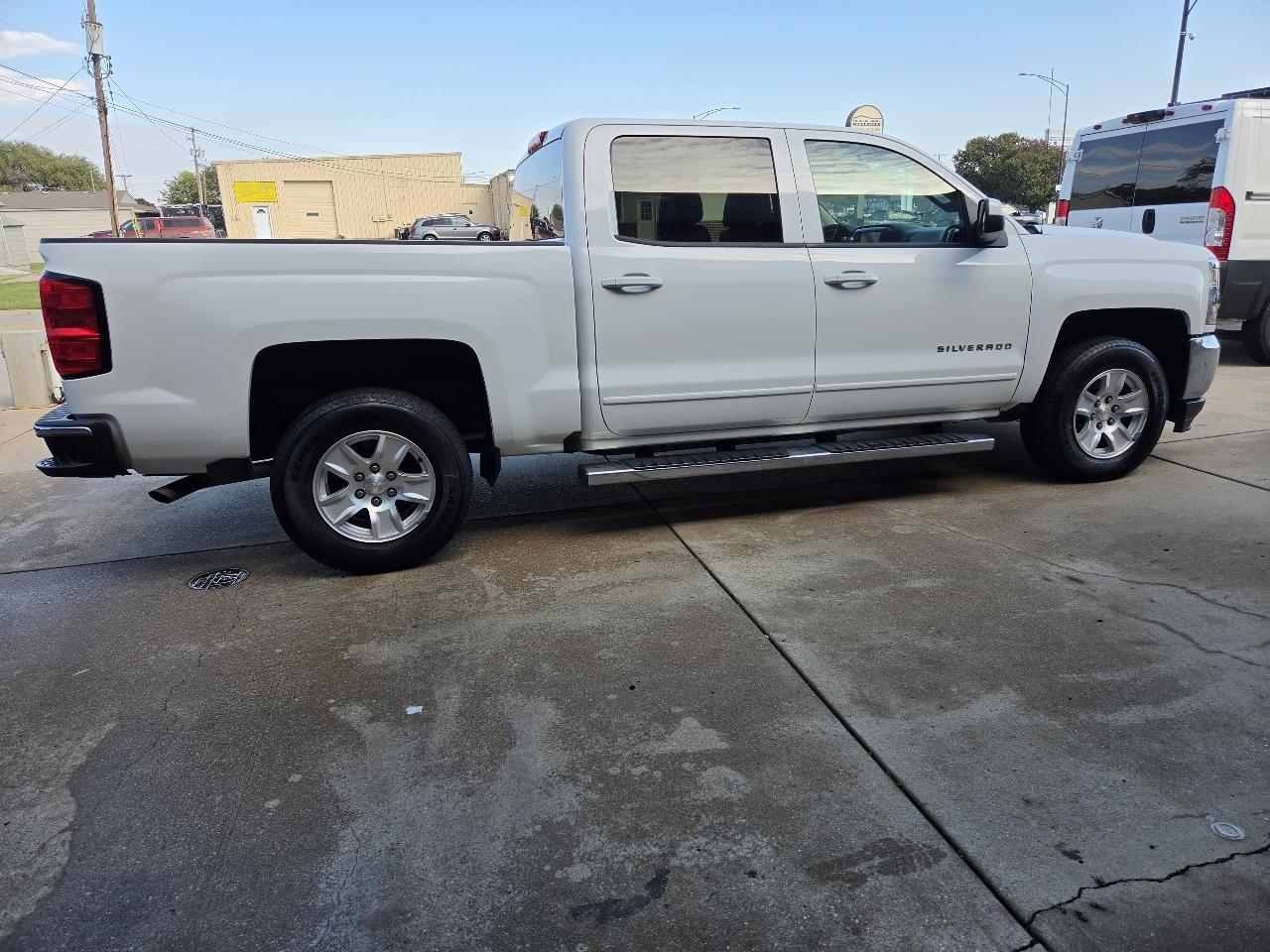 Chevrolet Silverado 1500 1LT Crew Cab Long Box 4WD 2018