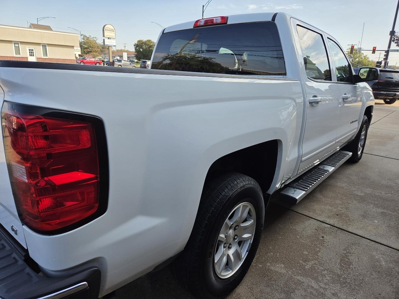 Chevrolet Silverado 1500 1LT Crew Cab Long Box 4WD 2018