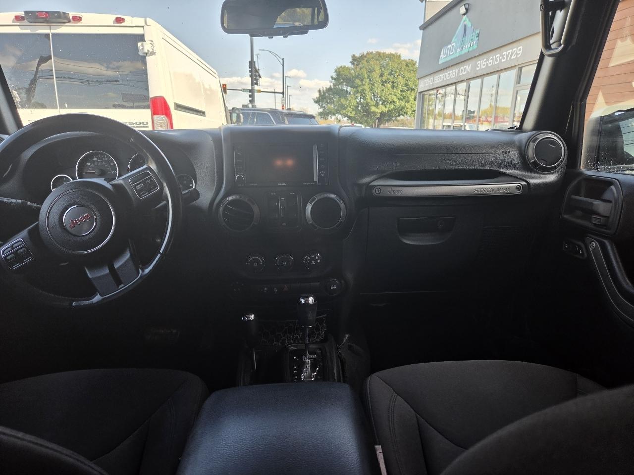 Jeep Wrangler Unlimited Sport 4WD 2016