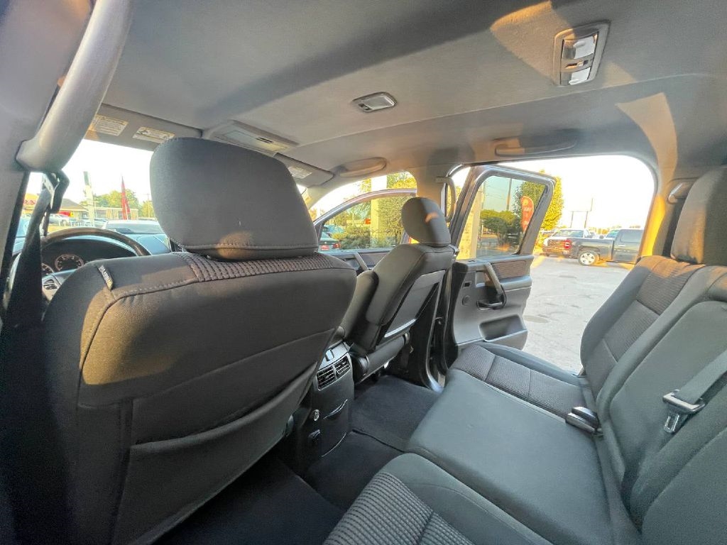 Nissan Titan 2WD Crew Cab SWB SL 2014