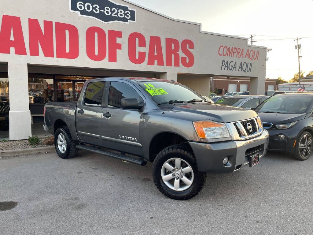 Nissan Titan 2WD Crew Cab SWB SL 2014