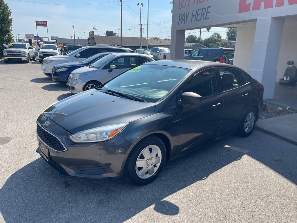 2016 Ford Focus S photo 3