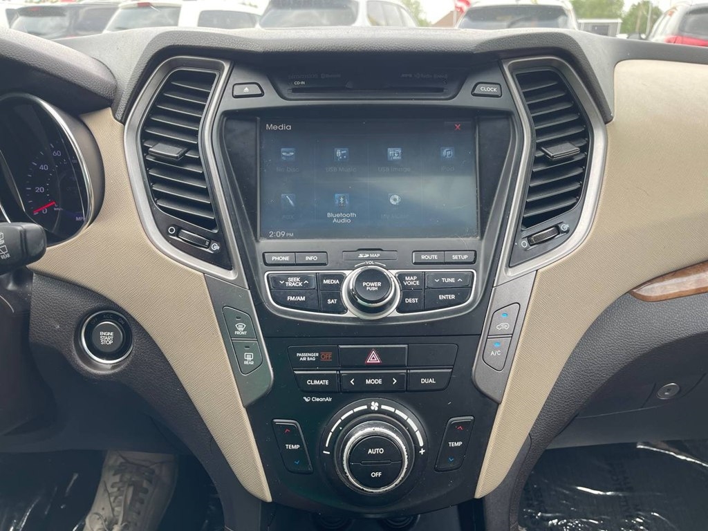 Hyundai Santa Fe Sport FWD 4dr 2.4 2014