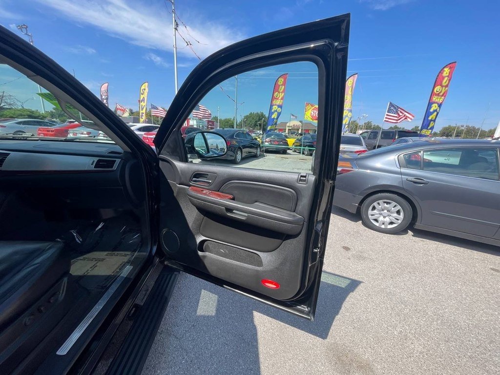 2008 Cadillac Escalade ESV photo 6