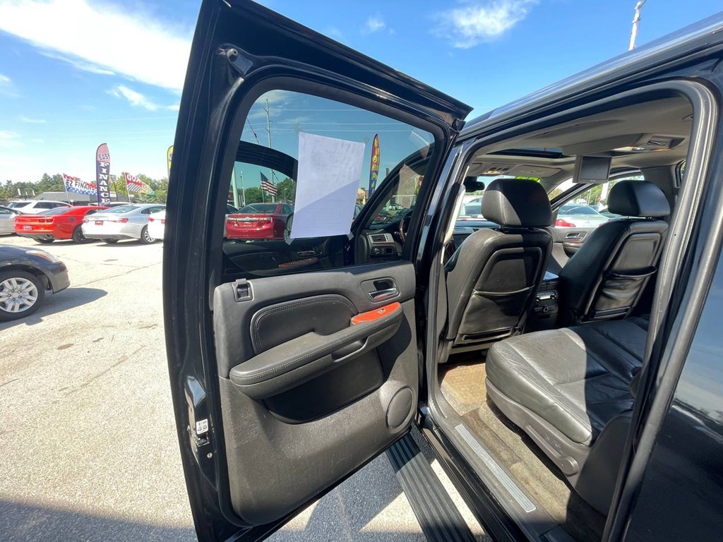 2008 Cadillac Escalade ESV photo 16