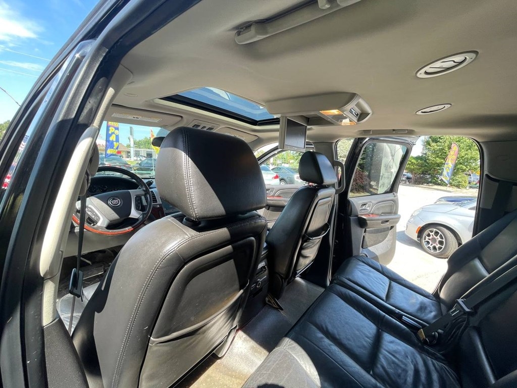 2008 Cadillac Escalade ESV photo 21