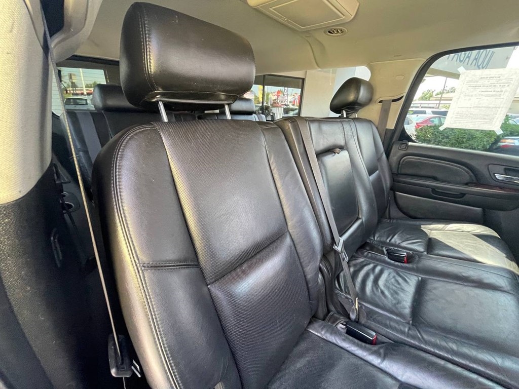 2008 Cadillac Escalade ESV photo 23