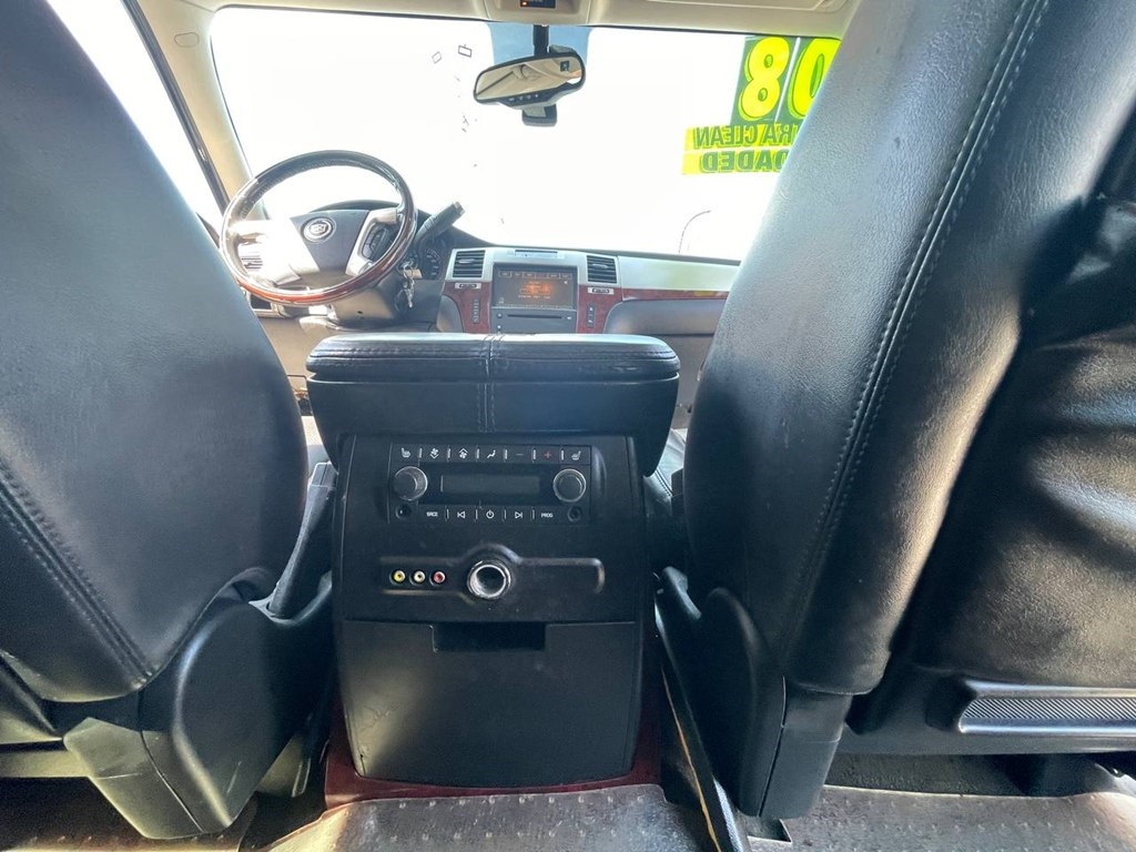 2008 Cadillac Escalade ESV photo 27