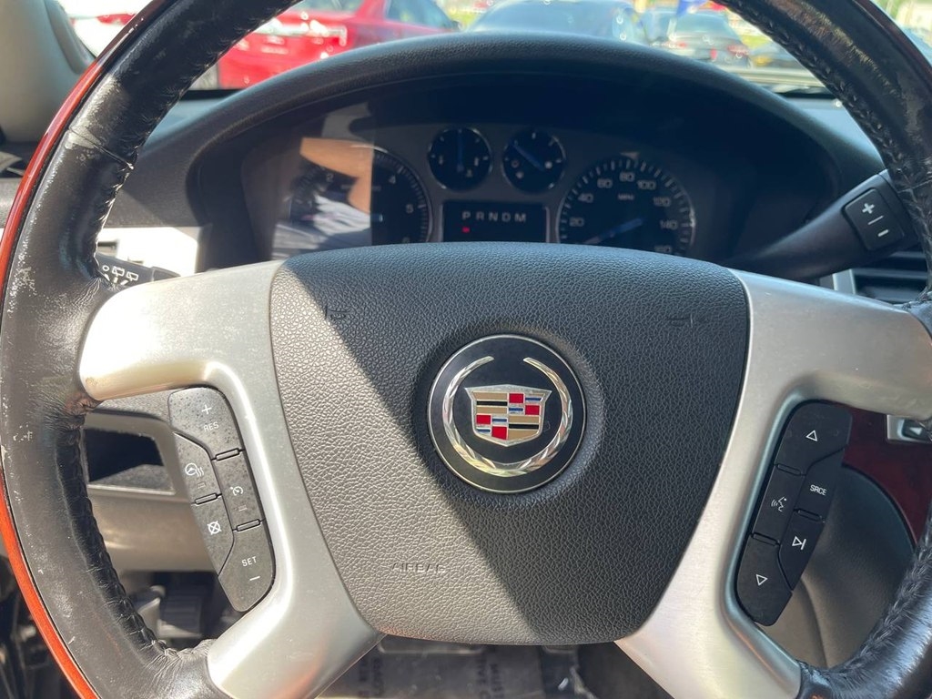 2008 Cadillac Escalade ESV photo 48