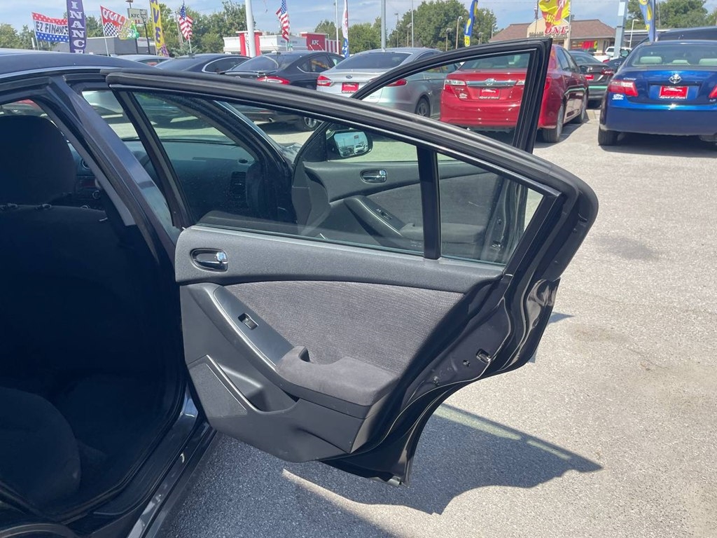2012 Nissan Altima 2.5 S photo 4
