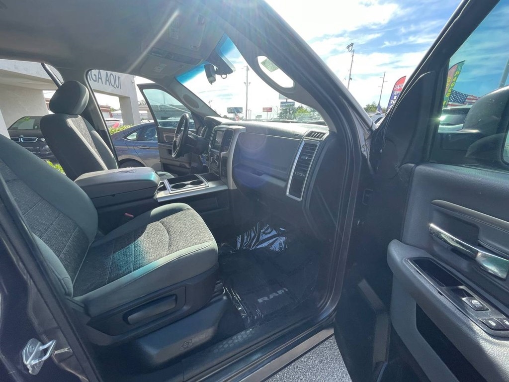 RAM 1500 2WD Quad Cab 140.5" Big Horn 2015