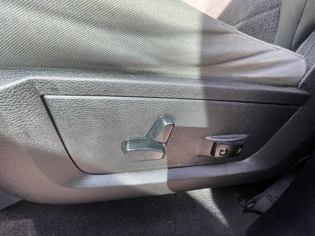 RAM 1500 2WD Quad Cab 140.5" Big Horn 2015