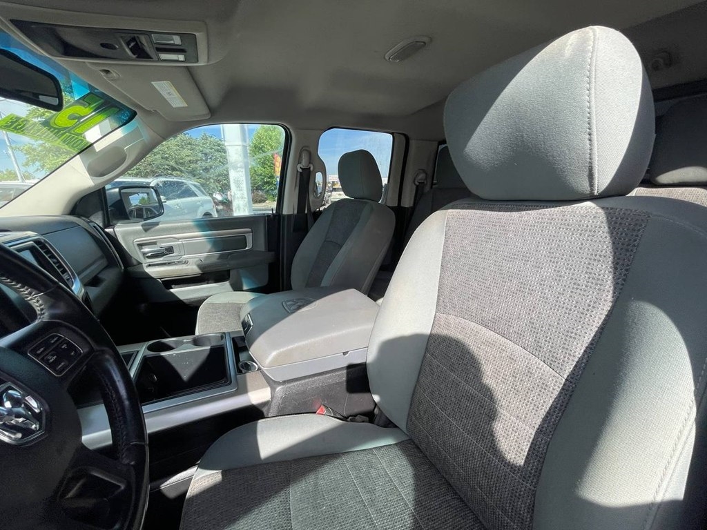 RAM 1500 2WD Quad Cab 140.5" Big Horn 2015