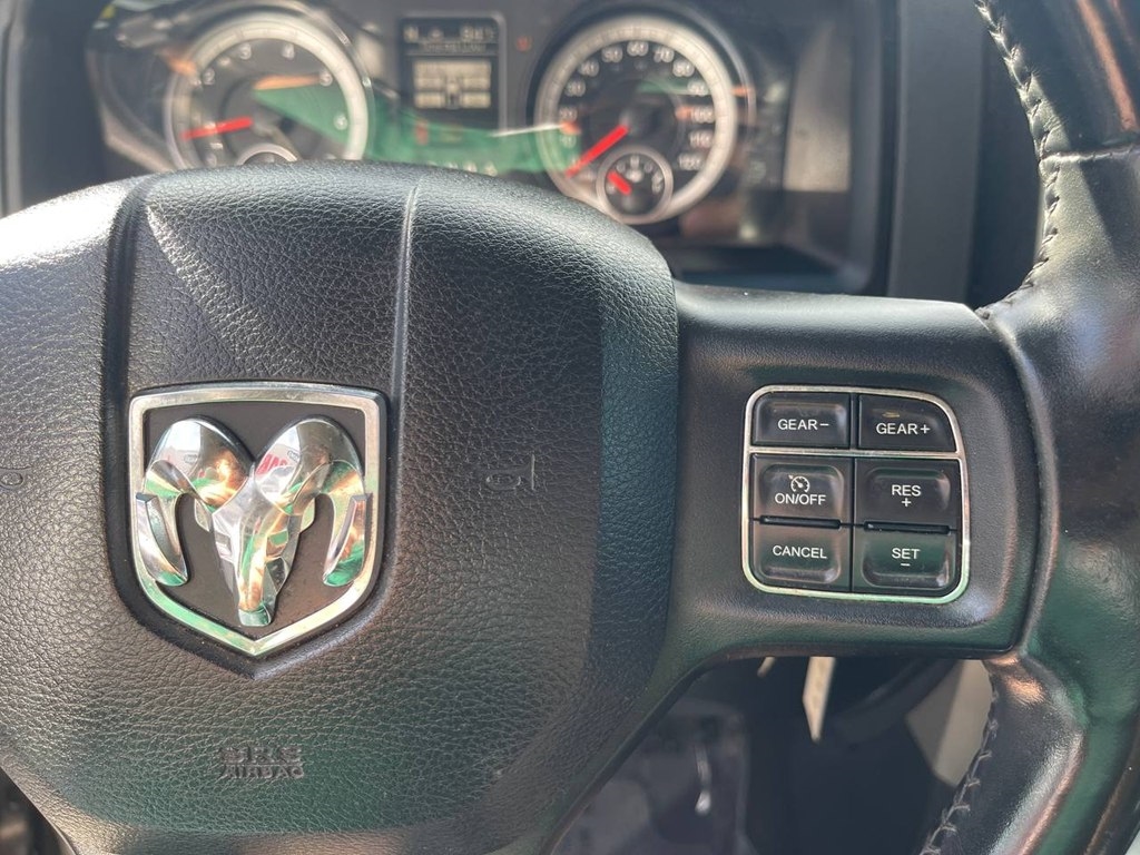 RAM 1500 2WD Quad Cab 140.5" Big Horn 2015