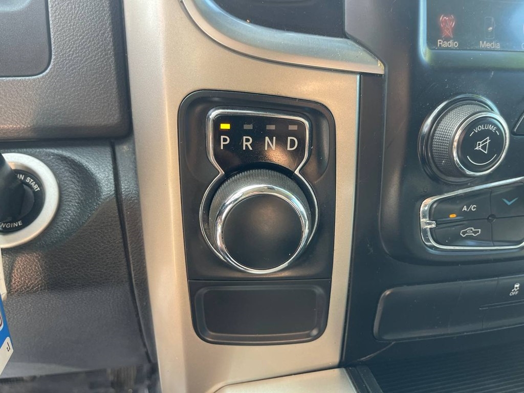 RAM 1500 2WD Quad Cab 140.5" Big Horn 2015