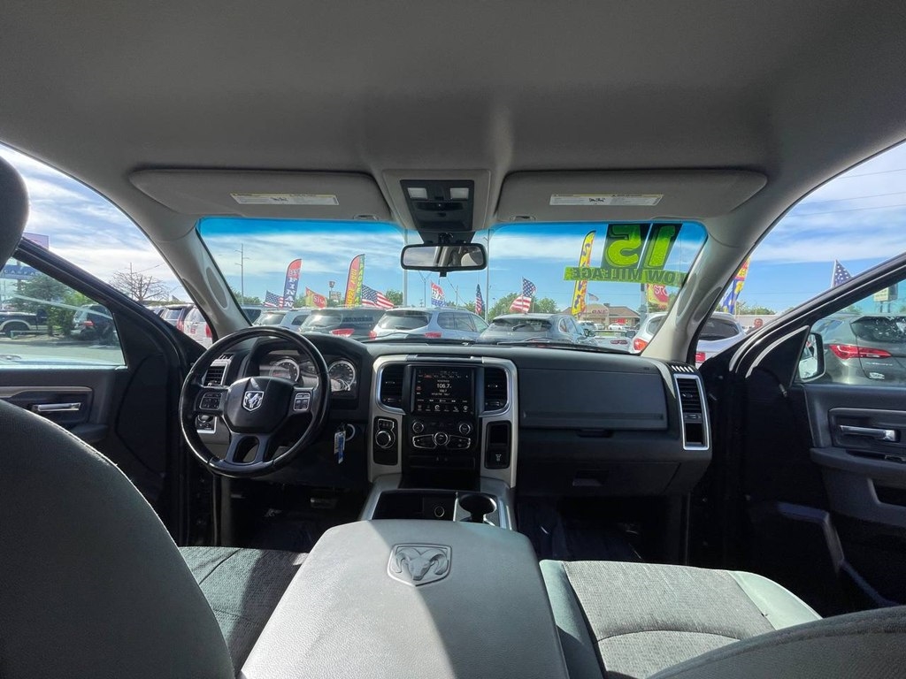 RAM 1500 2WD Quad Cab 140.5" Big Horn 2015