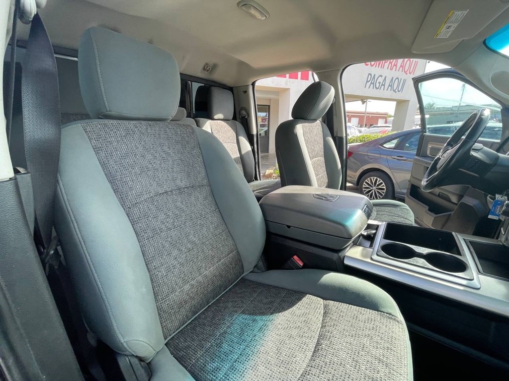 RAM 1500 2WD Quad Cab 140.5" Big Horn 2015