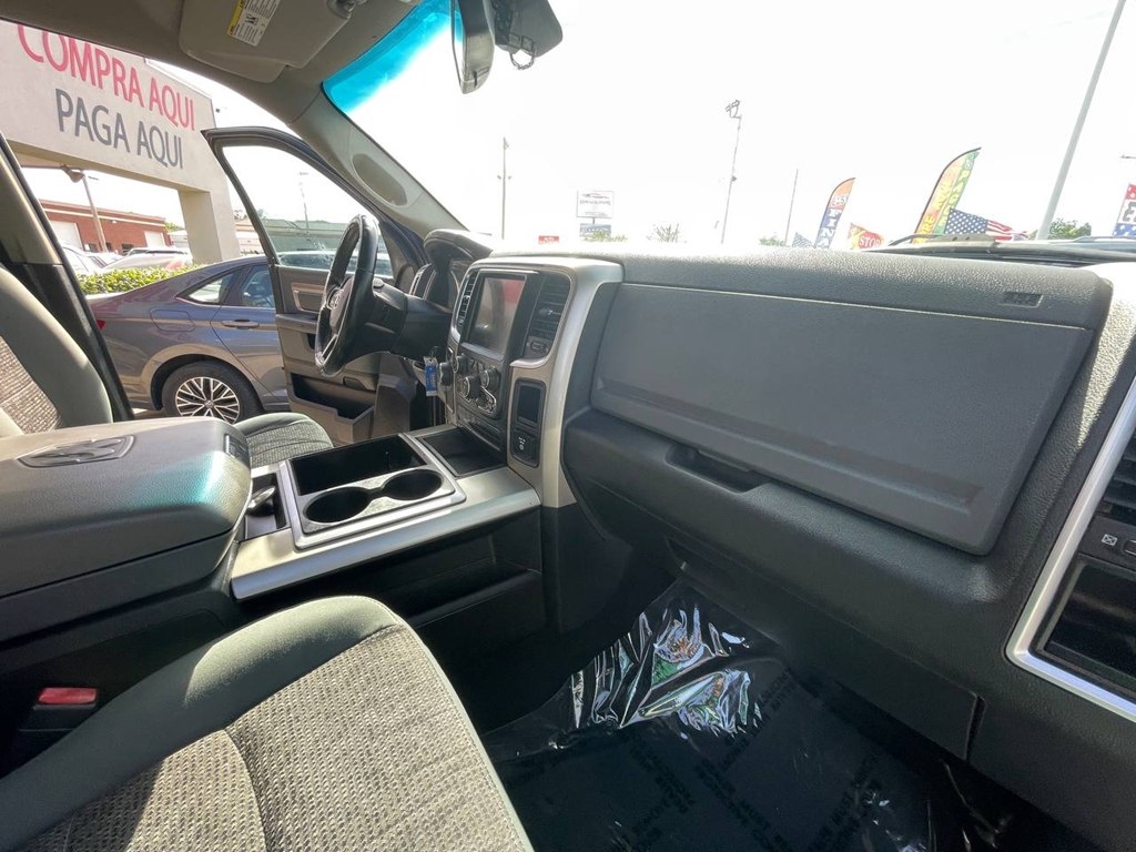 RAM 1500 2WD Quad Cab 140.5" Big Horn 2015