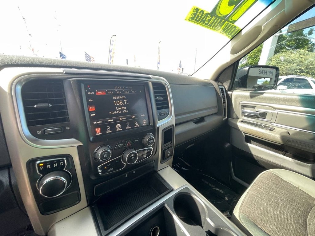 RAM 1500 2WD Quad Cab 140.5" Big Horn 2015