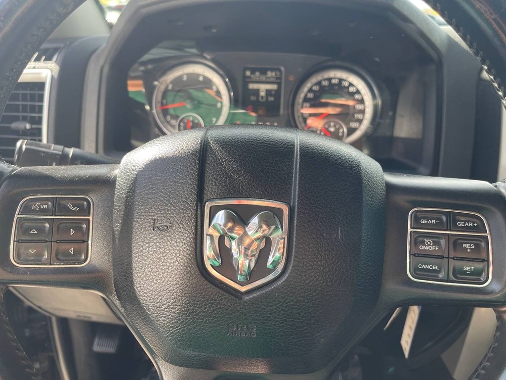 RAM 1500 2WD Quad Cab 140.5" Big Horn 2015