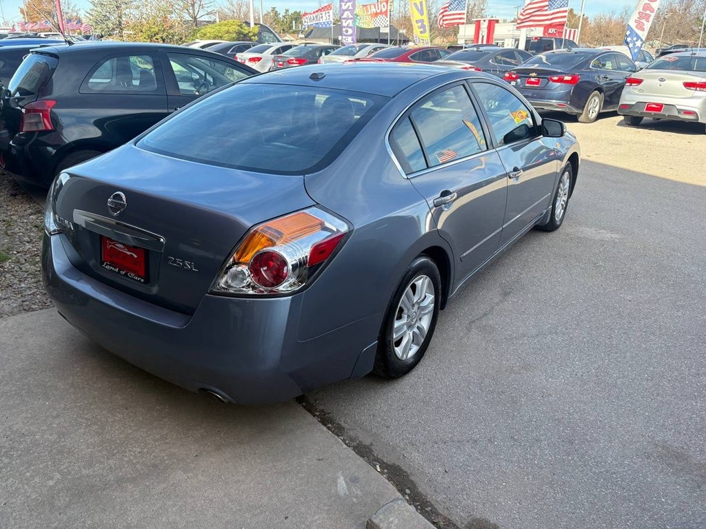 Nissan Altima 4dr Sdn I4 CVT 2.5 SL 2012