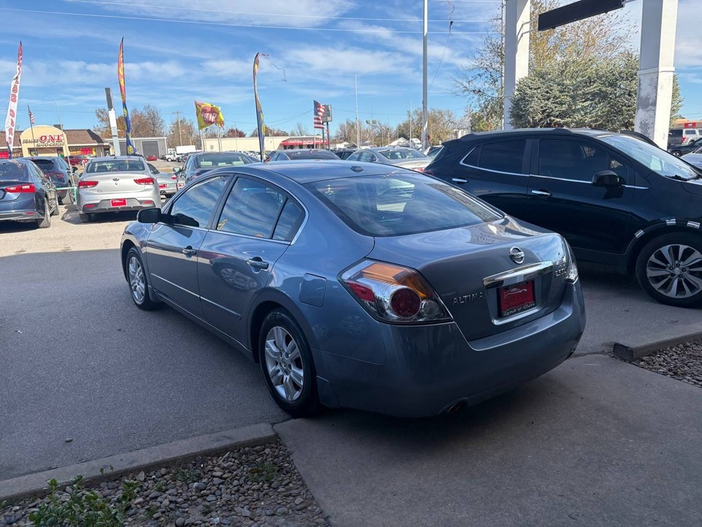 Nissan Altima 4dr Sdn I4 CVT 2.5 SL 2012