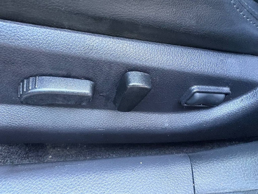 Nissan Altima 4dr Sdn I4 CVT 2.5 SL 2012